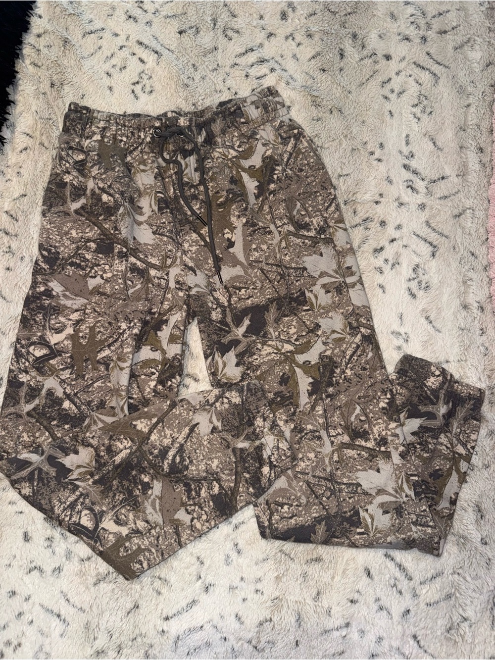 Aeropostale Men's Camouflage Drawstring Joggers - Brown/Green